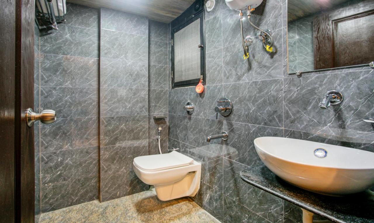 Treebo Kings Inn Vashi Нави Мумбай Екстериор снимка